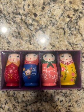 Vtg Russian Matryoshka Wooden Napkin Rings Set of 4 Hand Painted Babushka Doll